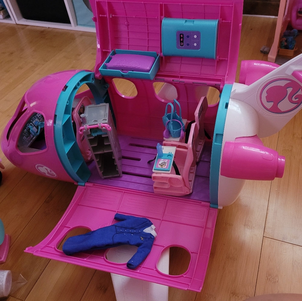 Barbie Plane